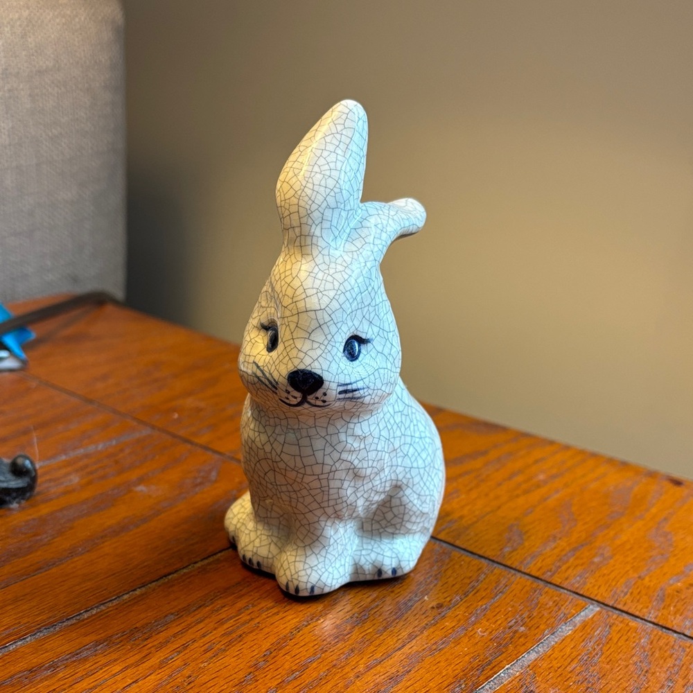 Crackle Glaze White Rabbit Figurine